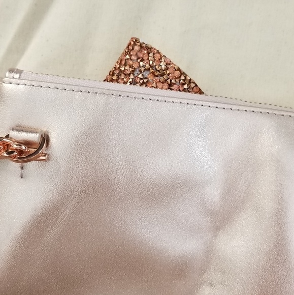 🍒NWT🍒 TED BAKER OVERSIZED BOW CLUTCH - Picture 7 of 7